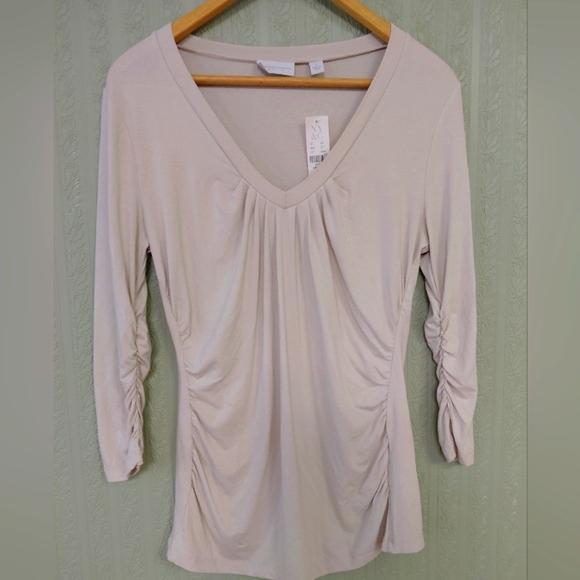 New York & Company Tops - Nwt! NEW YORK & CO. Women's Cream V-Neck Top Rayon Spandex